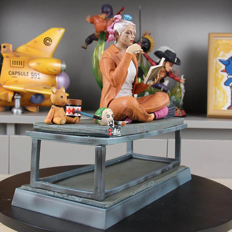 DC サイコ・スクワッド ハーレー・クイン 座りポーズ 刑務 - Kotobukiya Bishoujo のレビューと価格
